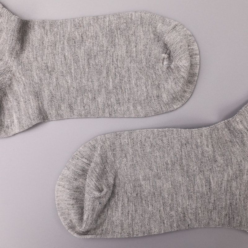 Myk spunnet silke nylon dekket med ammoniakk 2 horisontale strimler og forsterkede håndsydde damesokker WSD1536