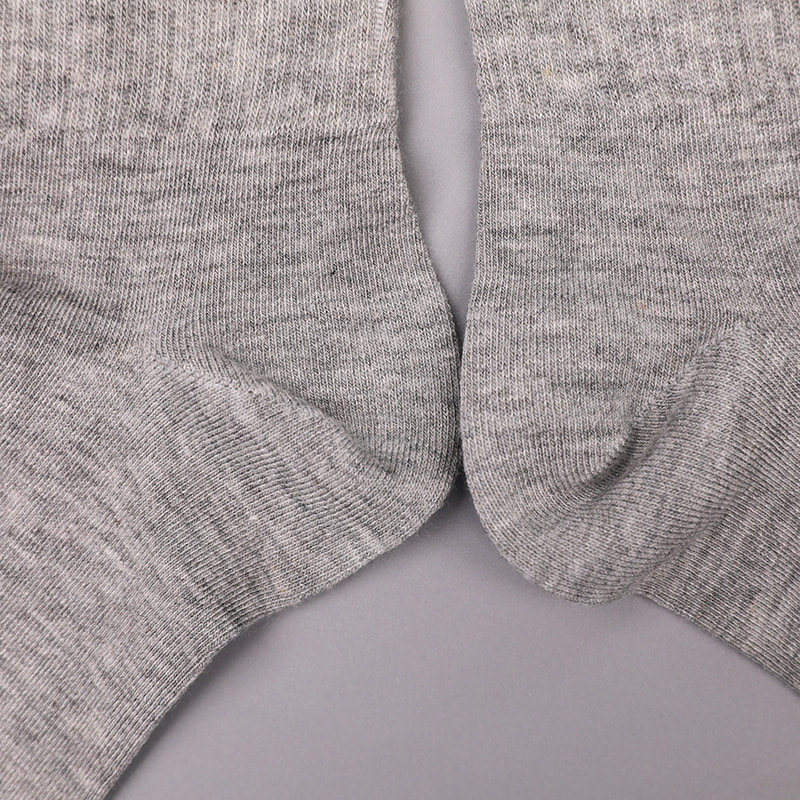 Myk spunnet silke nylon dekket med ammoniakk 2 horisontale strimler og forsterkede håndsydde damesokker WSD1536