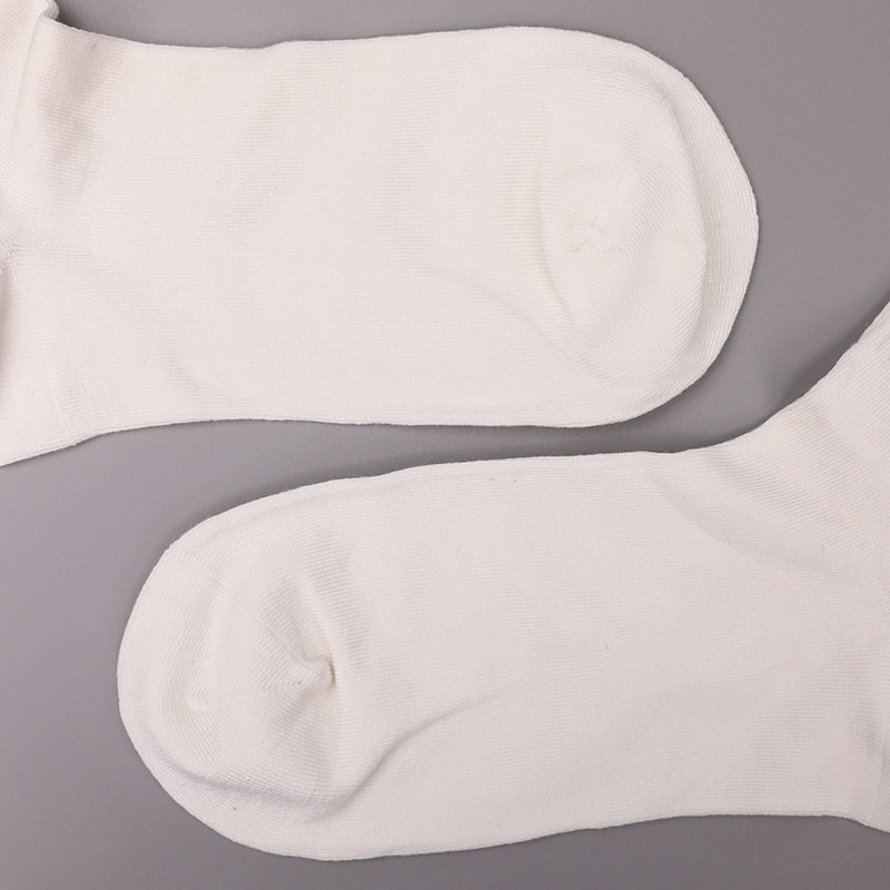 Myk spunnet silke nylon dekket med ammoniakk 2 horisontale strimler og forsterkede håndsydde damesokker WSD1536