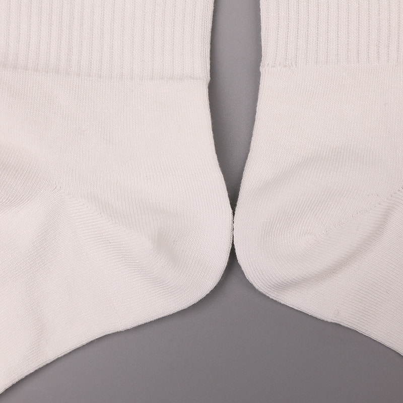 Myk spunnet silke nylon dekket med ammoniakk 2 horisontale strimler og forsterkede håndsydde damesokker WSD1536