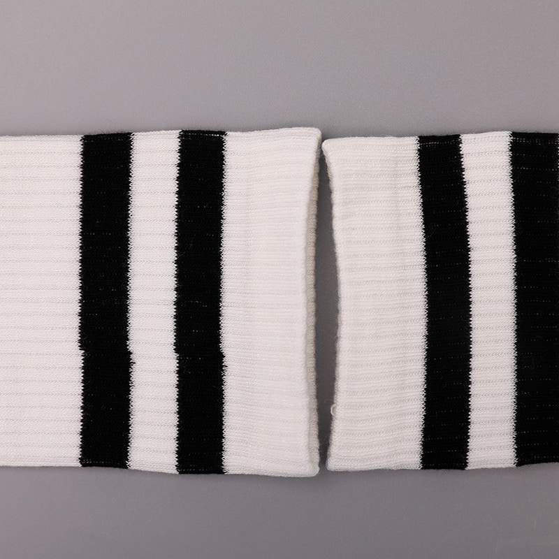 Myk spunnet silke nylon dekket med ammoniakk 2 horisontale strimler og forsterkede håndsydde damesokker WSD1536