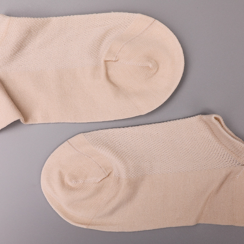 Ultratynne, kjemmet bomull, nylon og spandex vanlige halvmaskede håndsydde sokker for kvinner WSD1673